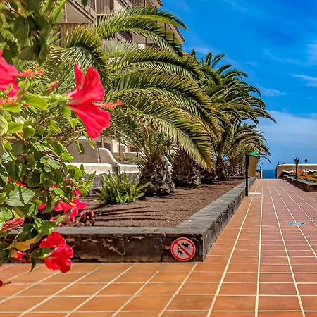 Atlantic 3 One Bedroom, Sea Front, In Complex With Pool *