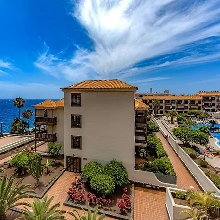 Atlantic 3 One Bedroom, Sea Front, In Complex With Pool