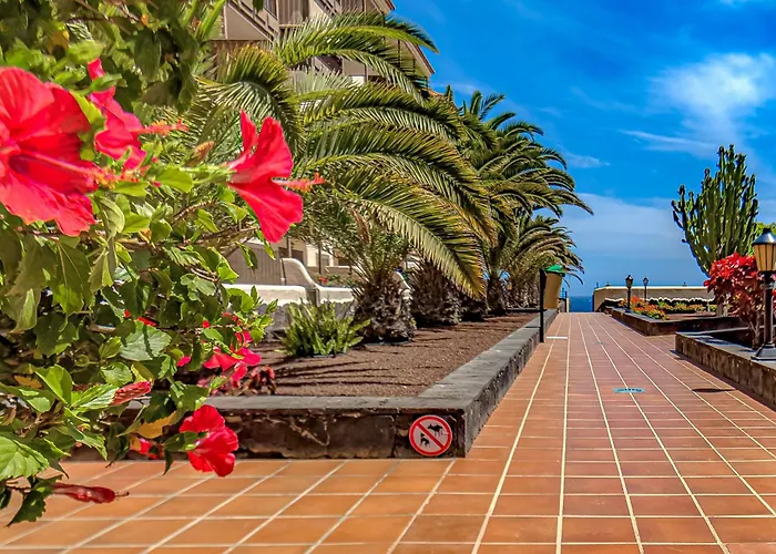 Atlantic 3 One Bedroom, Sea Front, In Complex With Pool *