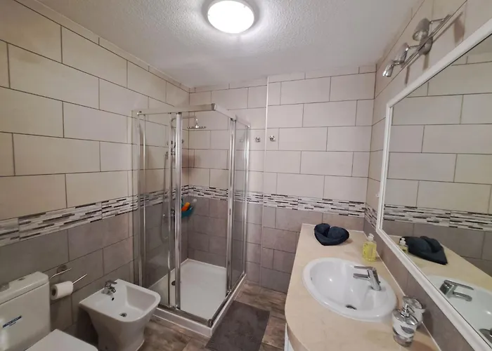 Atlantic 3 One Bedroom, Sea Front, In Complex With Pool