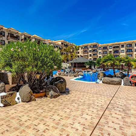 Atlantic 3 One Bedroom, Sea Front, In Complex With Pool Appartement *