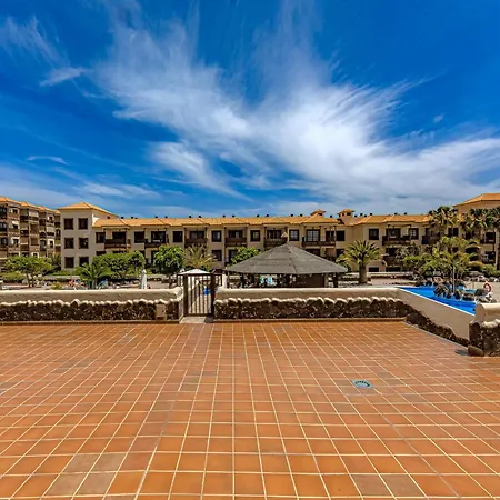 Atlantic 3 One Bedroom, Sea Front, In Complex With Pool